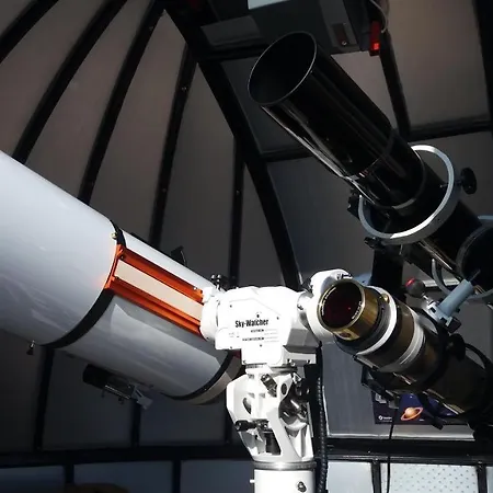 Astronomy Διαμέρισμα *